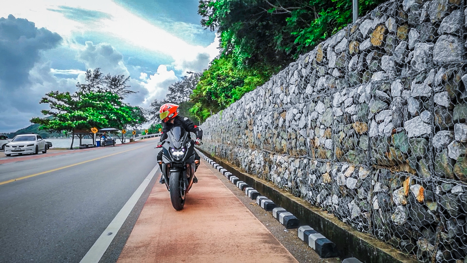 moto 1